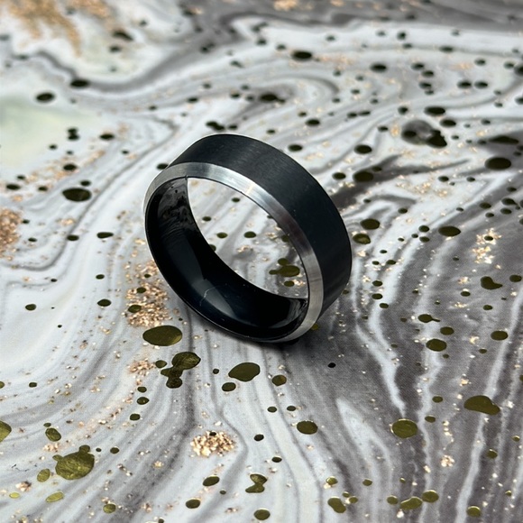 8mm Black & Silver Accent Ring Band - Picture 3 of 5